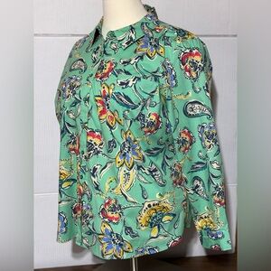 Denim and Company women’s 3 XL BLOUSE
Length 30”